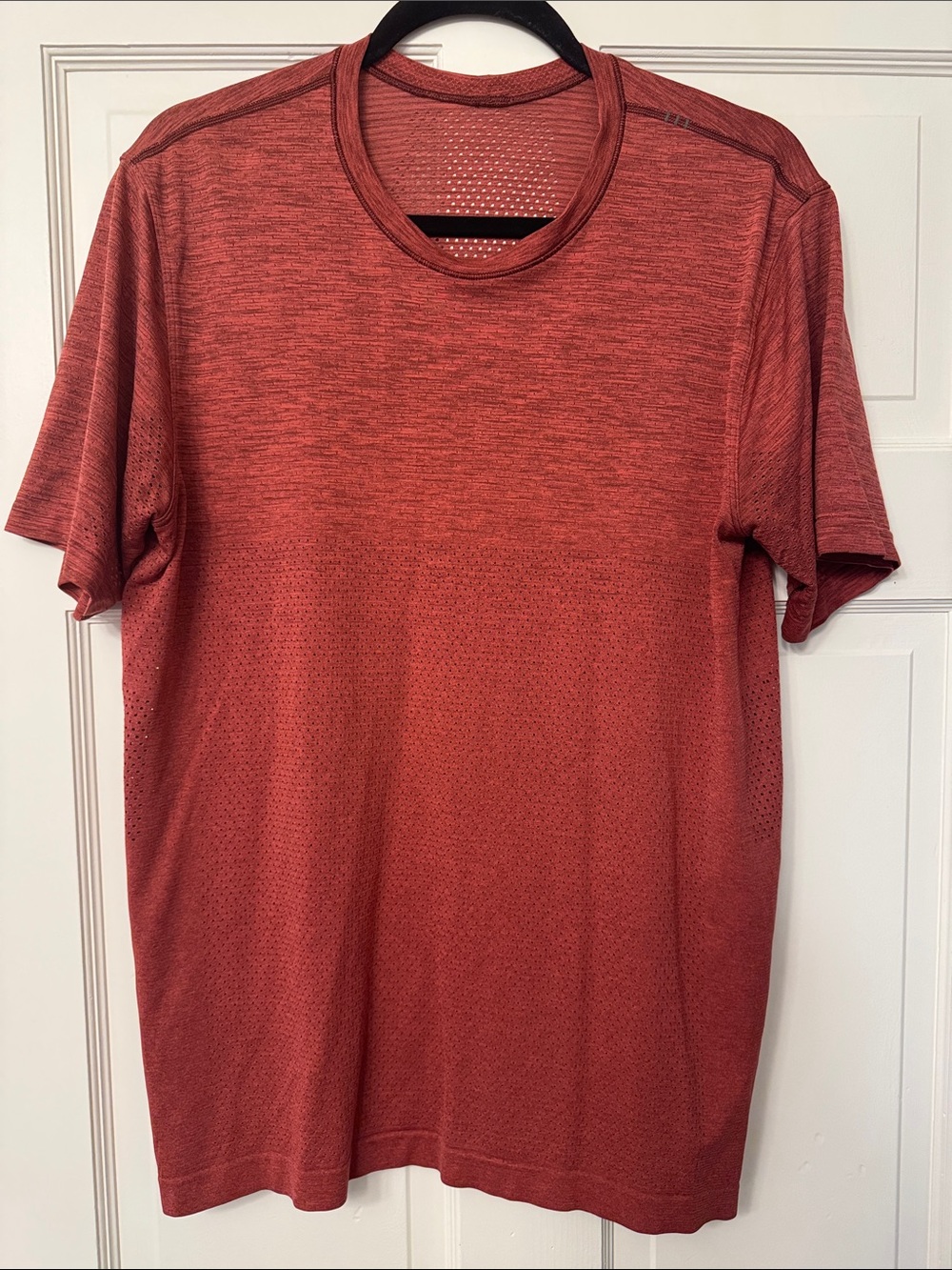 lululemon athletica Men's Red Heather Performance Tee